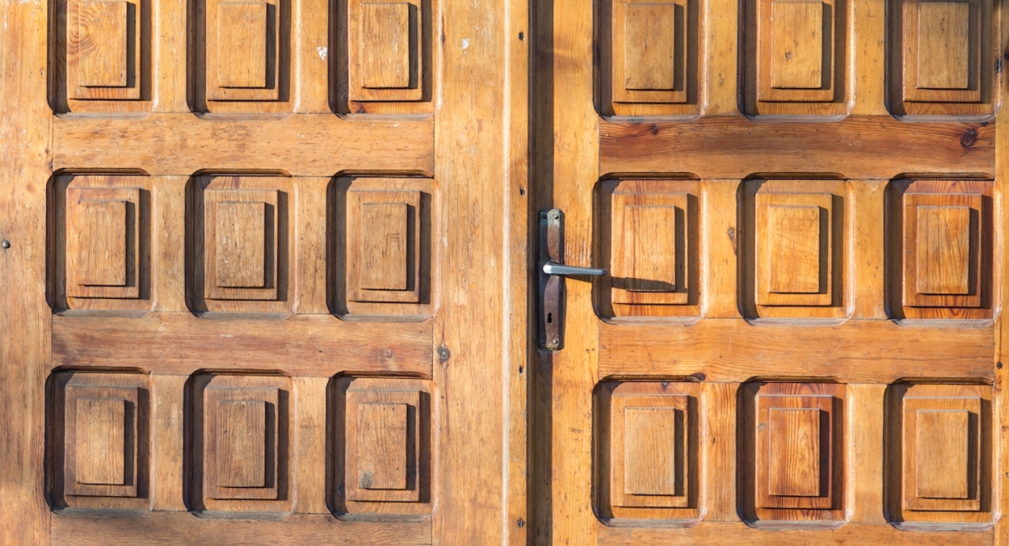 Consejos para el mantenimiento de tus puertas de madera