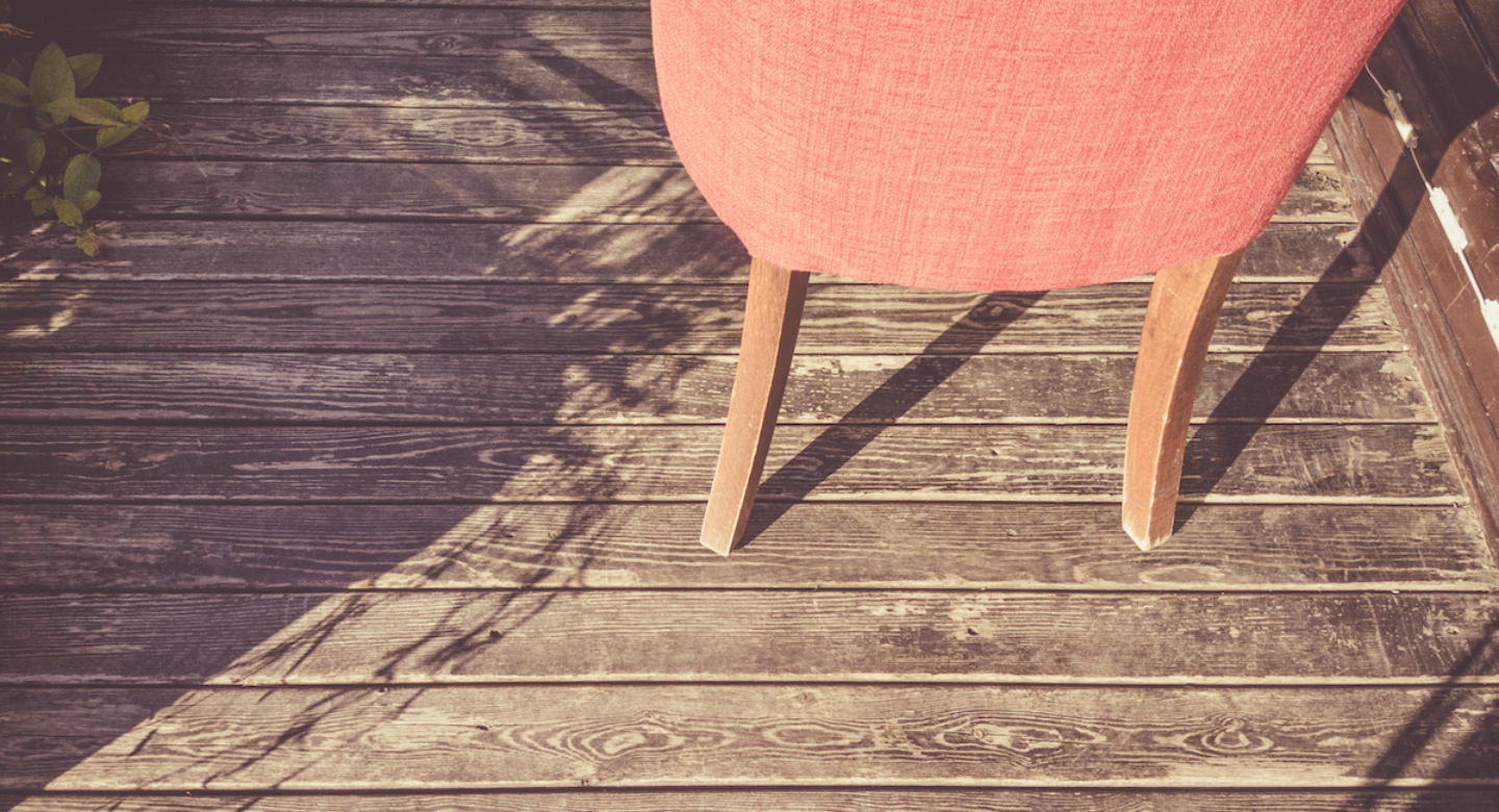 Aplicación de rosa morada en tiendas y espacios comerciales