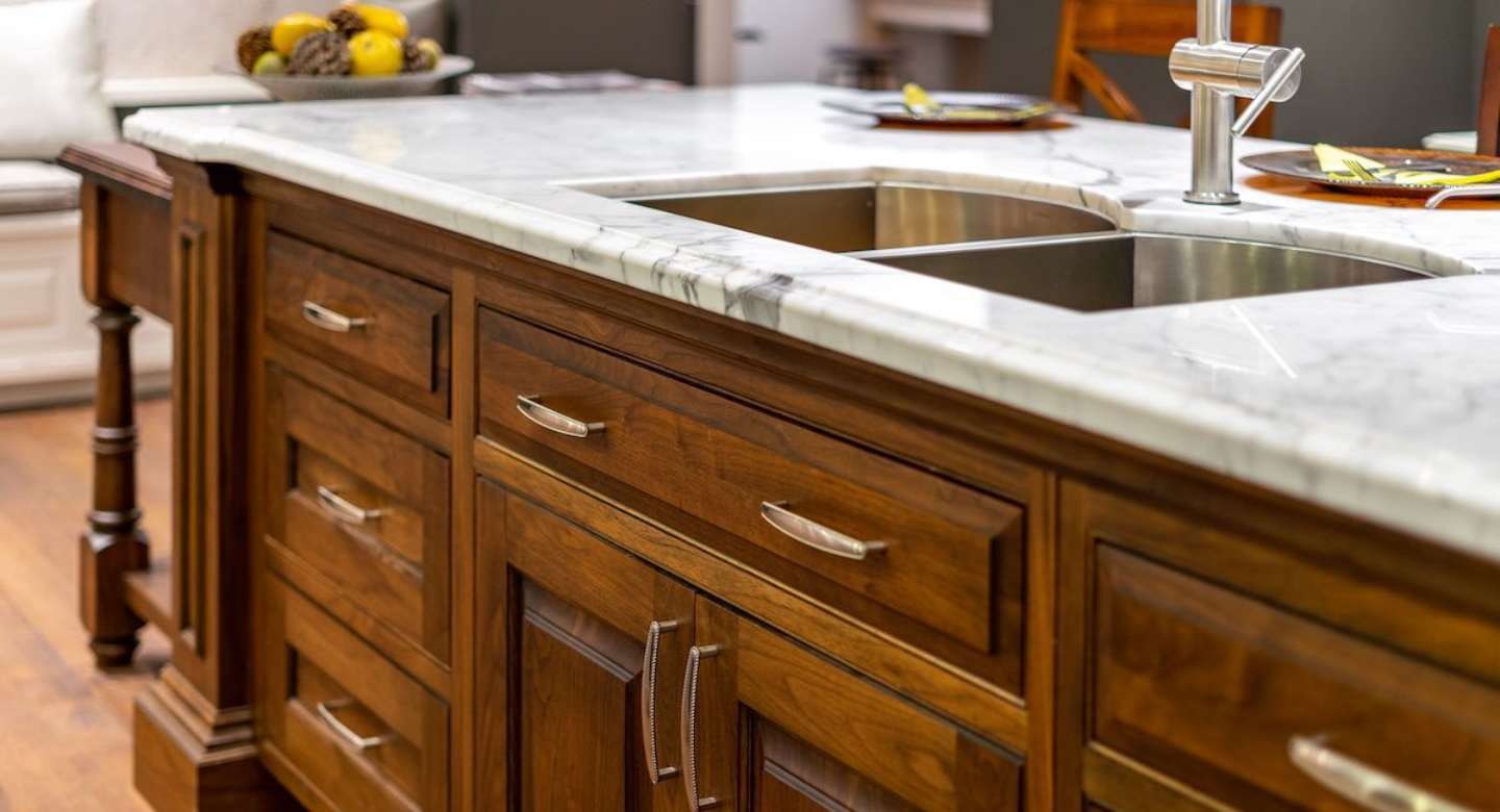 Gabinetes de cocina en madera de nogal Diseño y resistencia
