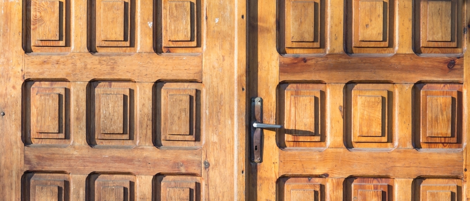 Consejos para el mantenimiento de tus puertas de madera